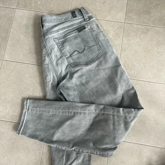 7 For All Mankind - Picture 1 of 3